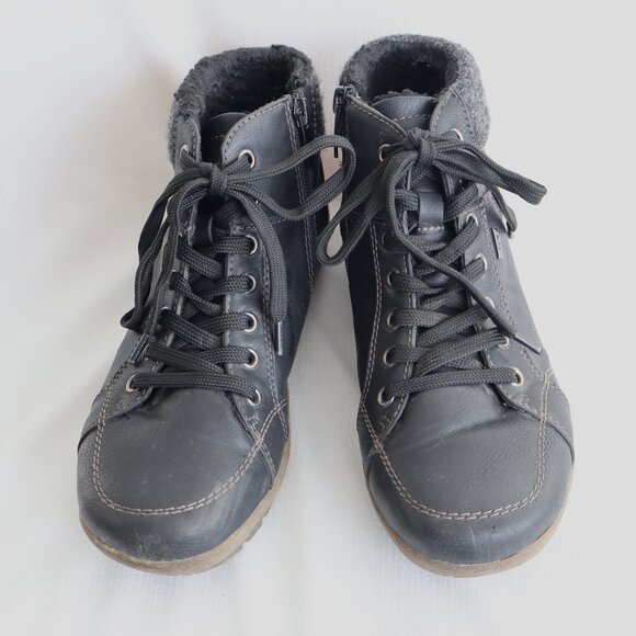 Size 38/7.5 - Medium Width - Taxi Landy Winter Boots - Black - Picture 3 of 13